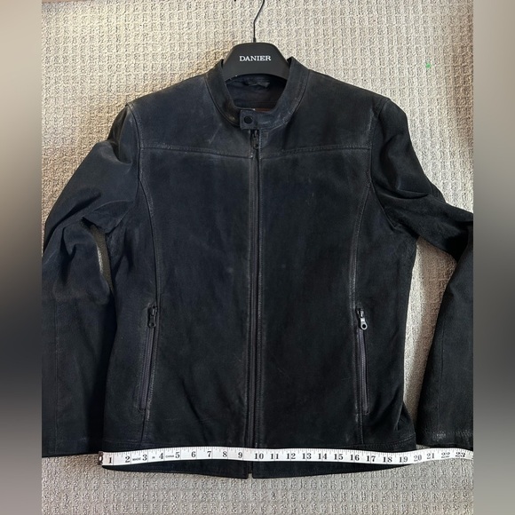 Danier Men’s Suede Jacket in Black.  Size Medium. - Picture 5 of 7